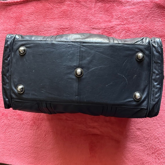 Handmade Leather Duffle Bag - Picture 7 of 9